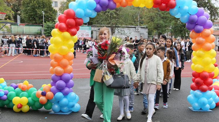 ОТКРИВАНЕ НА УЧЕБНАТА 2024-2025 ГОДИНА11 ОТКРИВАНЕ НА УЧЕБНАТА 2024-2025 ГОДИНА11