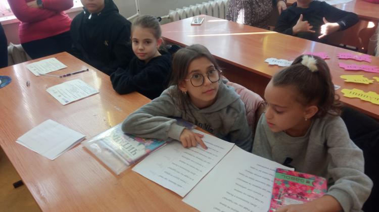 АУ4
